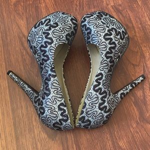 Lafio’ Sparkly Silver & Black Heels
